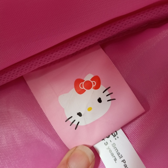 Hello kitty suitcase on wheels! Y2k kawaii AF vintage piece! EUC! - Picture 8 of 15